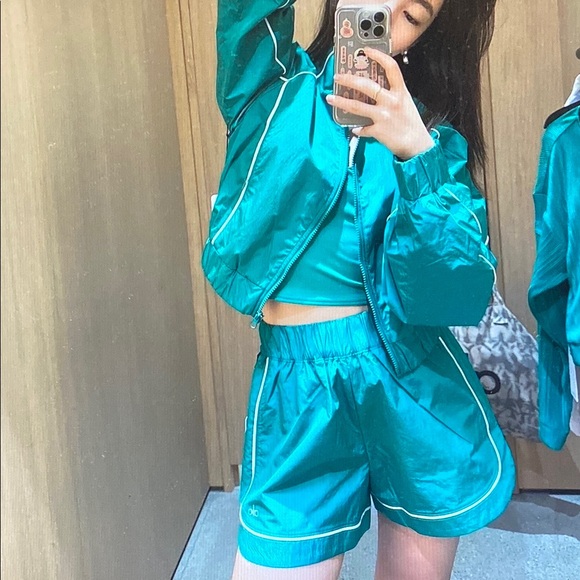 ALO Yoga Teal Jacket and Shorts Set - Picture 7 of 8